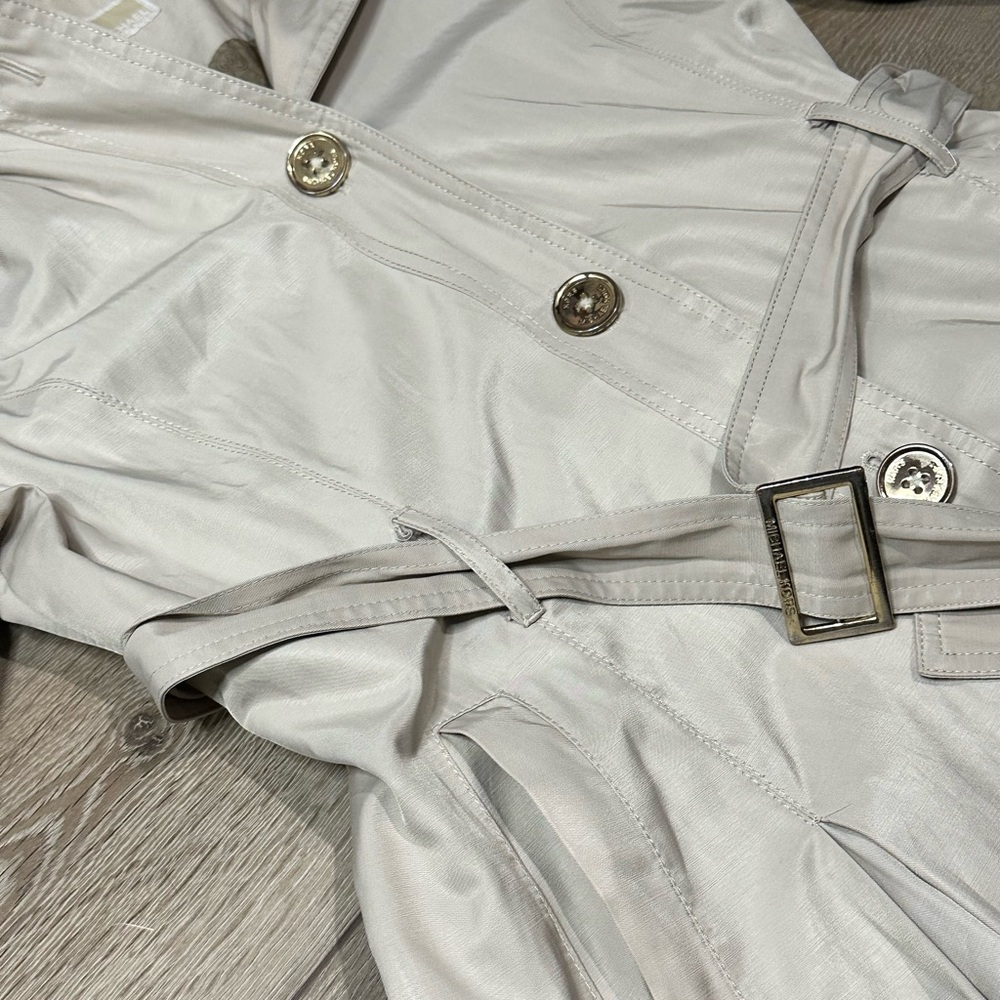 •Sold• Michael Kors Hooded Single Button Belted Trench Coat - Picture 6 of 13